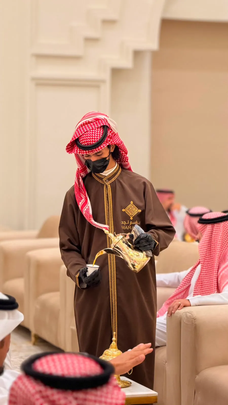 قهوجيين وصبابين بالرياض
